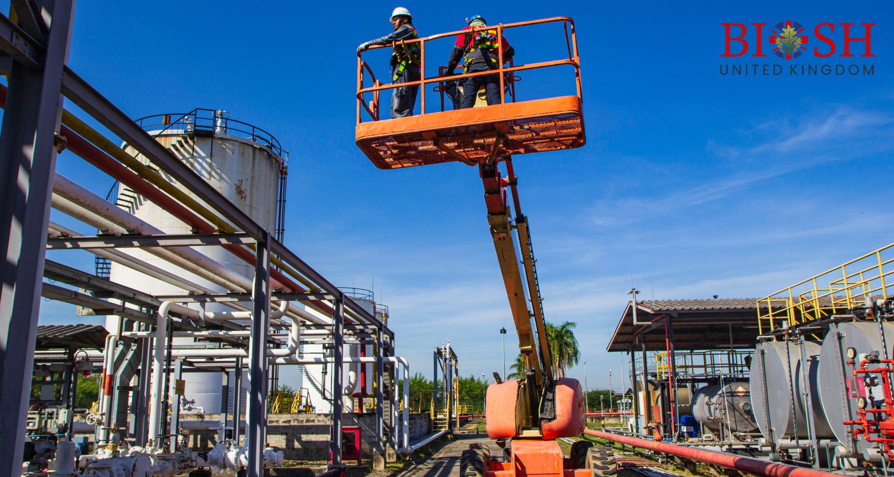 MOBILE ELEVATED WORK PLATFORM
